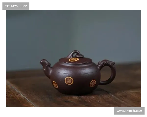 个性化心型护匣设计与工艺灵感:十种独特创意与精湛工艺的完美结合 个性化心型护匣设计与工艺灵感:十种独特创意与精湛工艺的完美结合